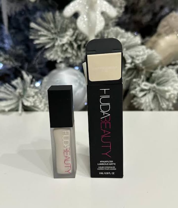 Huda Beauty Liquid Foundation – Full Coverage (3 Shades Available)